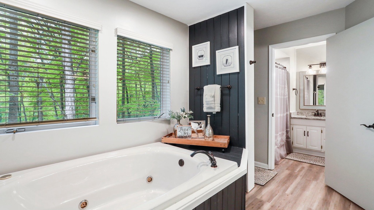 Photo of Bathroom in Berkeley Springs