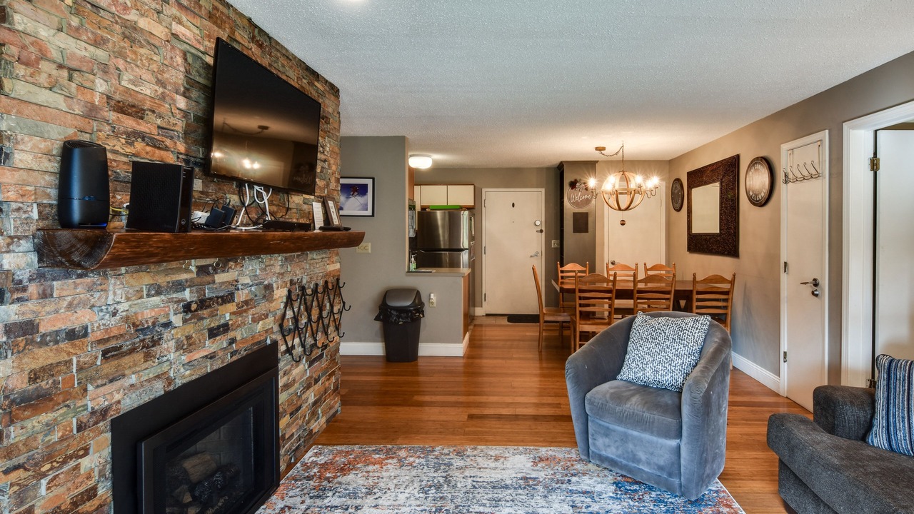 Photo of Livingroom in Great Valley