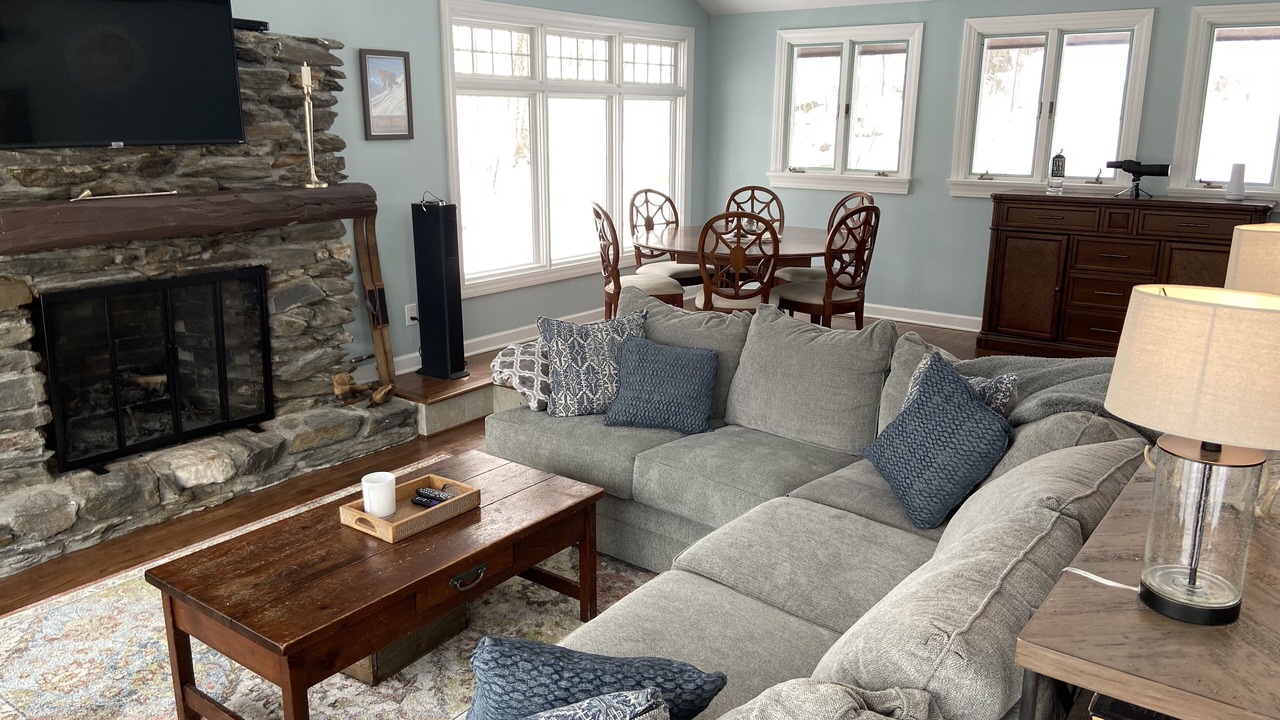Photo of Livingroom in Plymouth