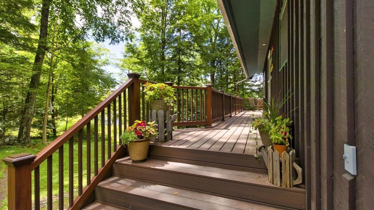 Photo of Patio Balcony in Fort Ann