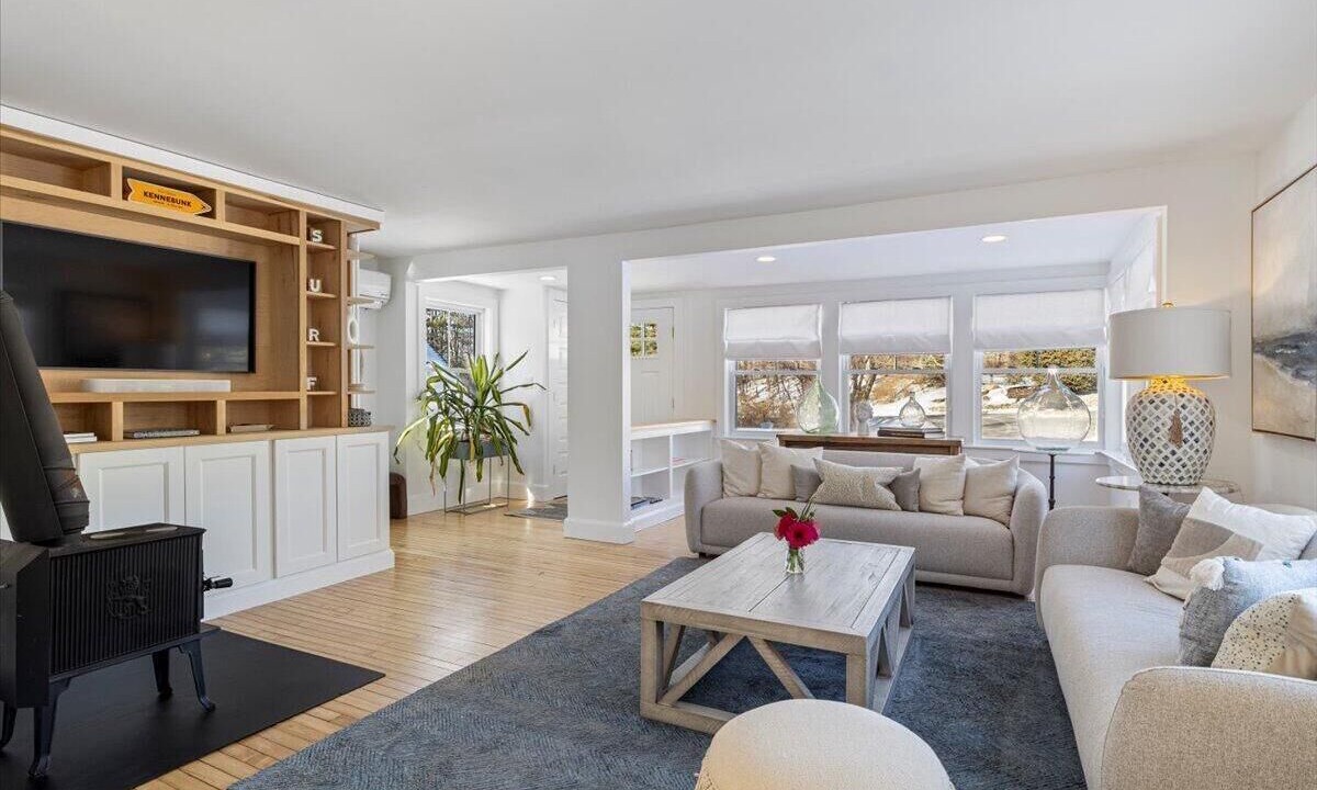 Photo of Livingroom in Kennebunk