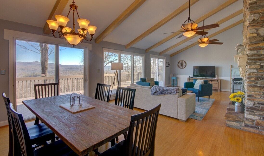 Photo of Livingroom in Pisgah Forest