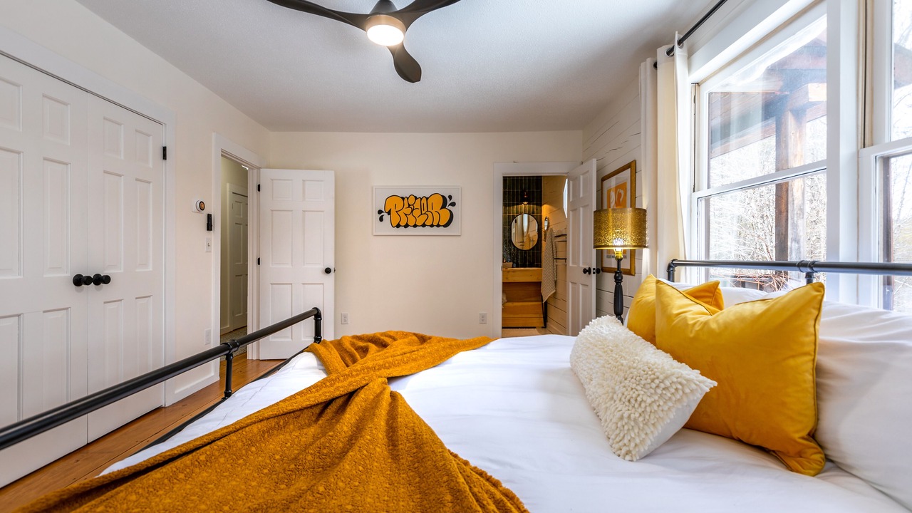 Photo of Bedroom in Hartland