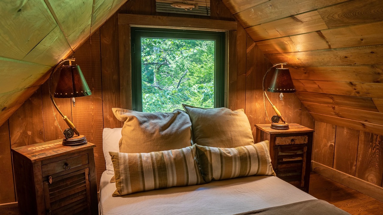 Photo of Bedroom in Goldbond