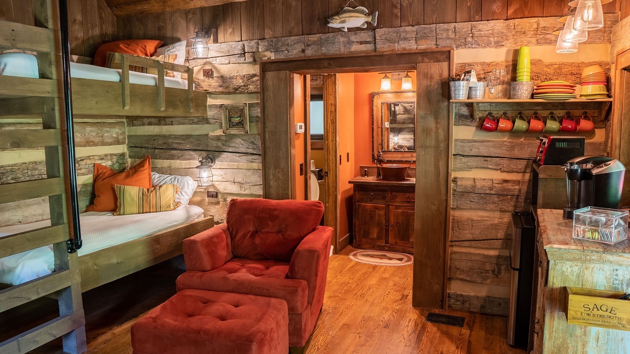 Photo of Bedroom in Goldbond