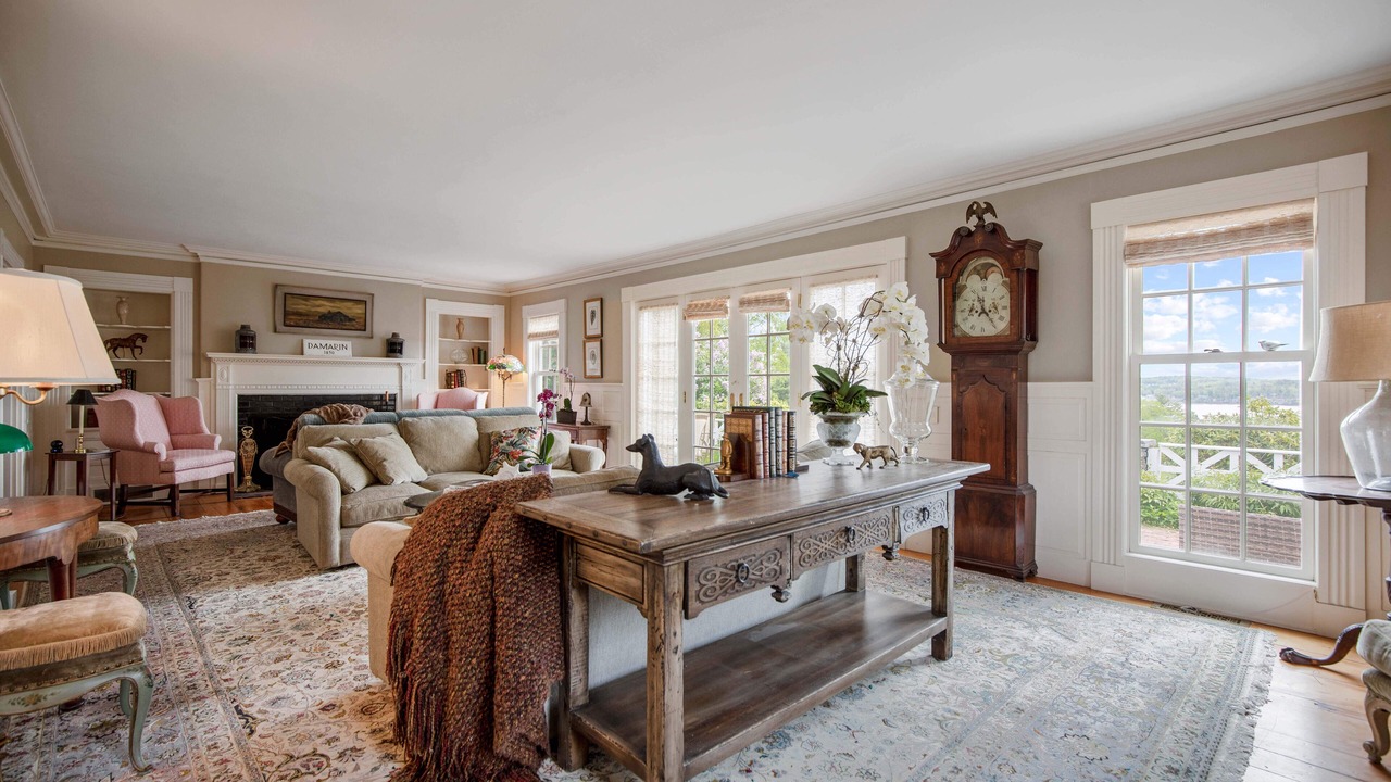 Photo of Livingroom in Wiscasset