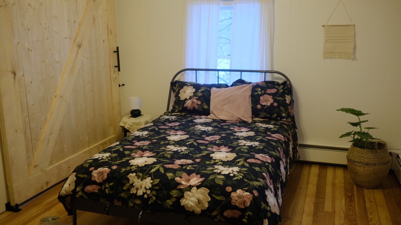 Photo of Bedroom in Bovina Center