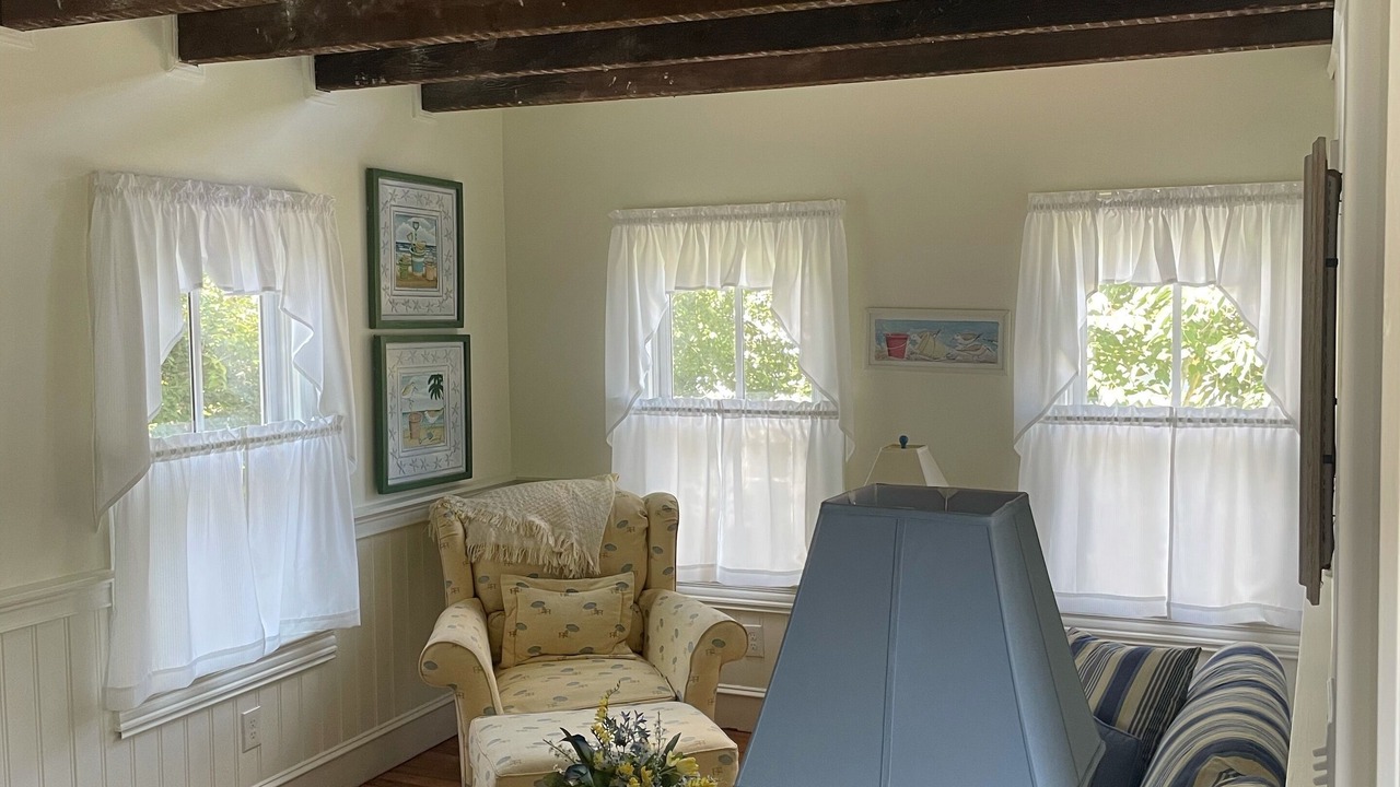 Photo of Livingroom in Cape May