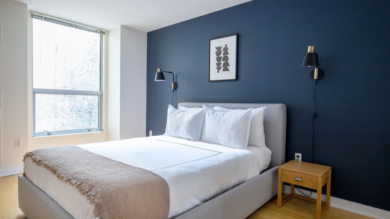 Photo of Bedroom in Theatre District