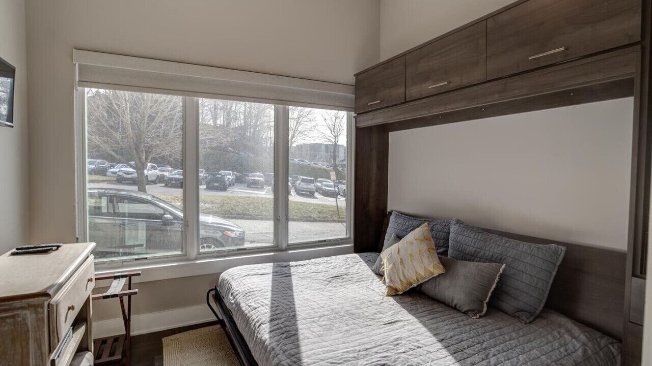 Photo of Bedroom in East End - Valley Street