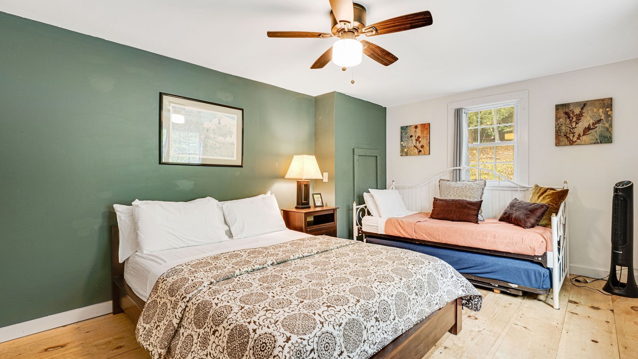 Photo of Bedroom in East Dover