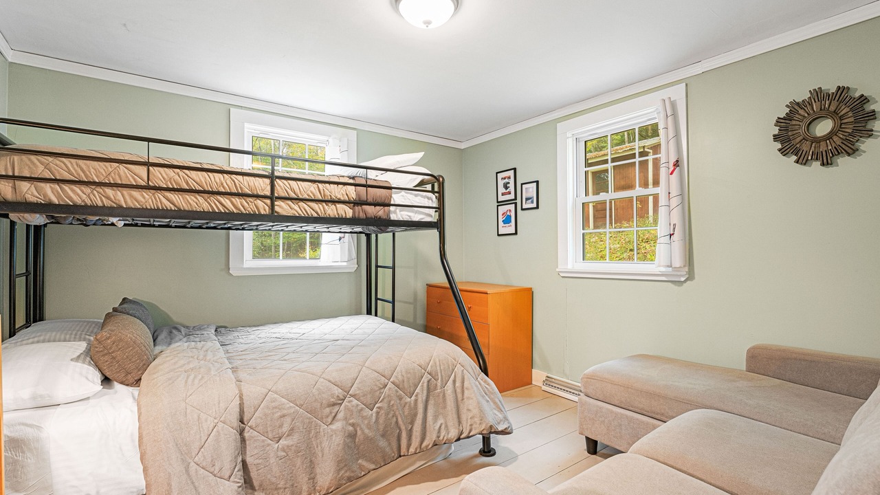 Photo of Bedroom in East Dover