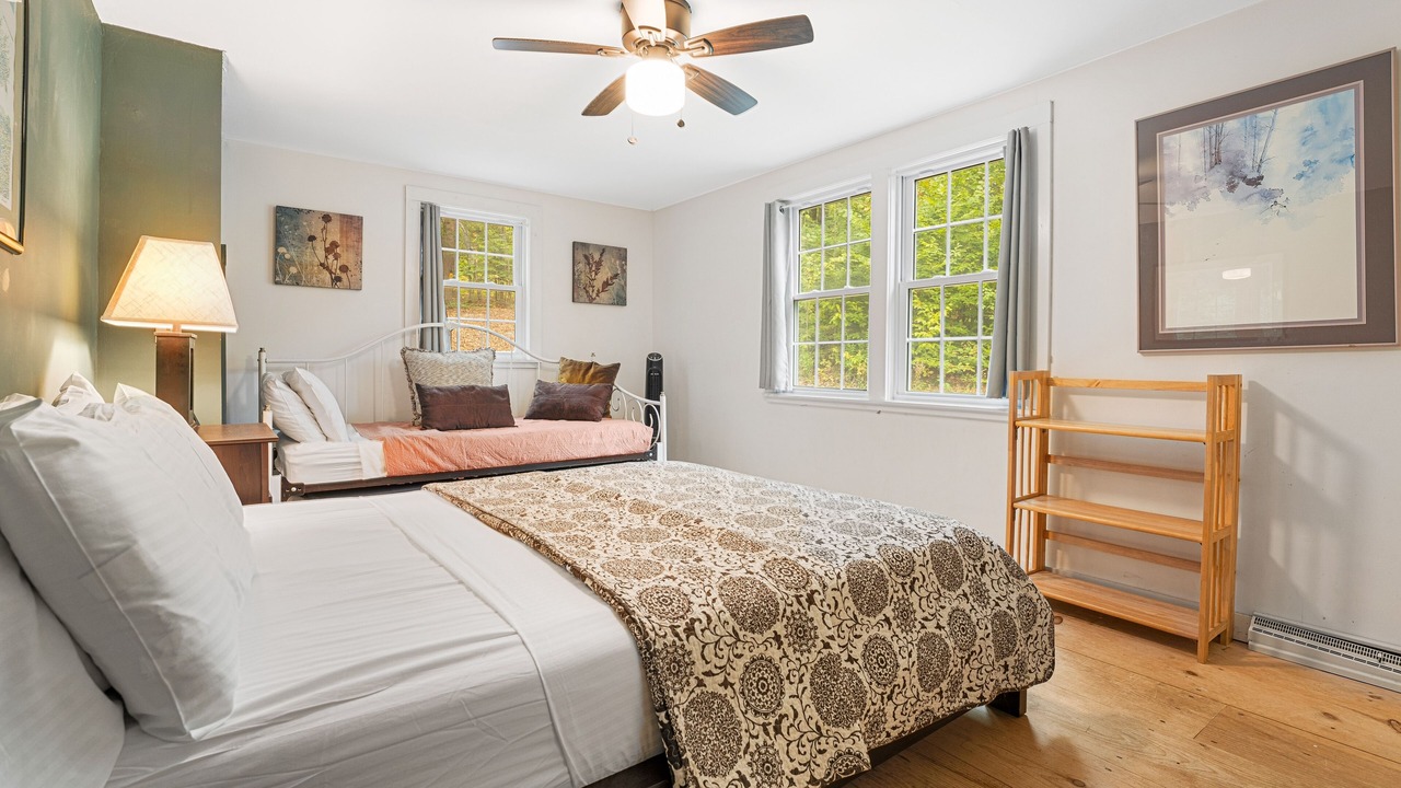 Photo of Bedroom in East Dover