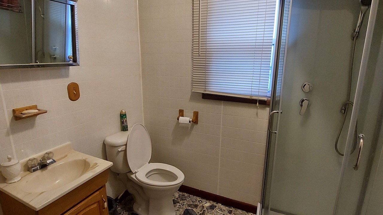 Photo of Bathroom in Bellepoint