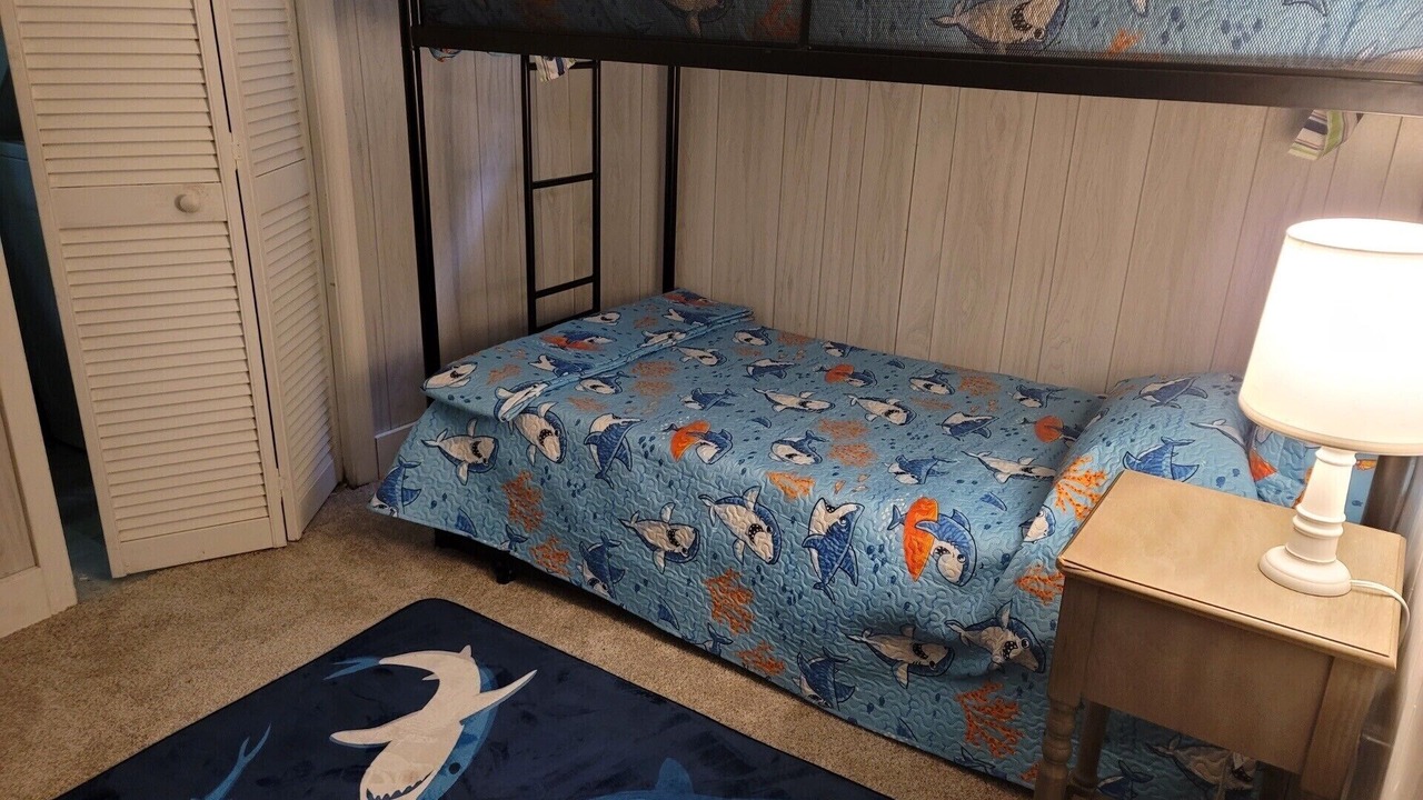 Photo of Bedroom in Moultonborough