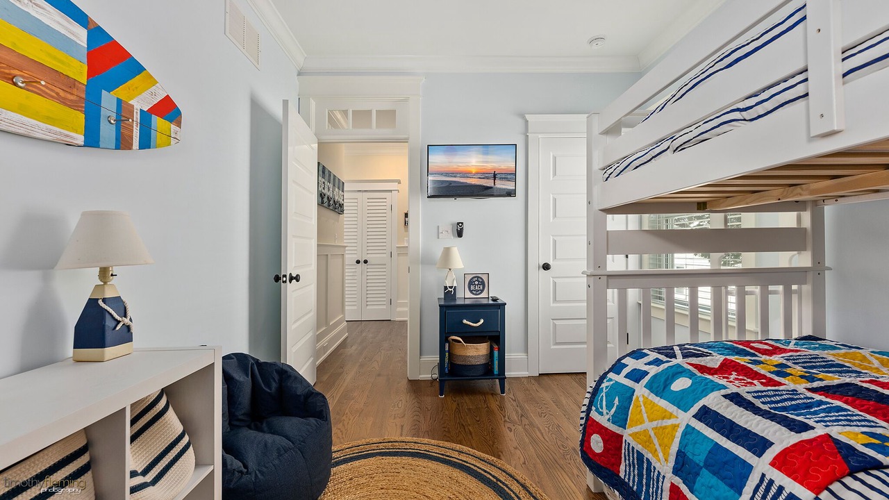 Photo of Bedroom in Avalon