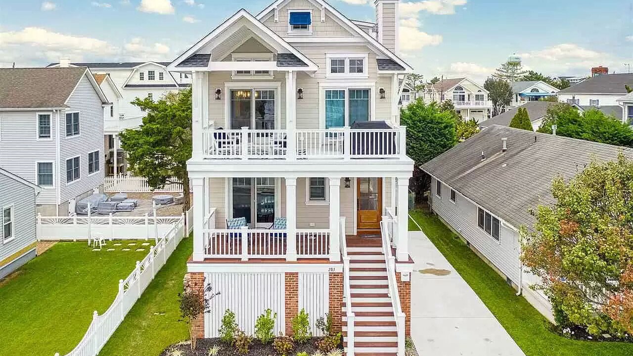 Photo of Outdoor in Avalon