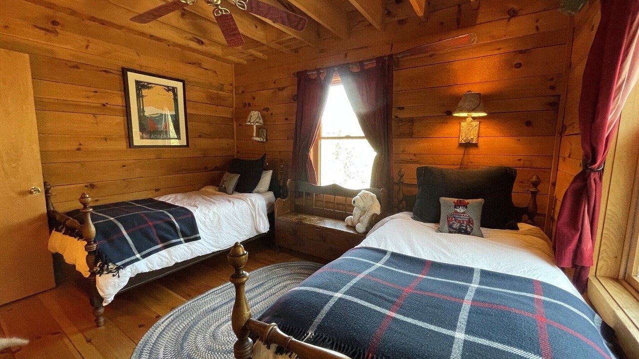 Photo of Bedroom in Lake George