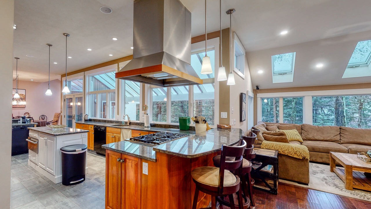 Photo of Kitchen in Warren
