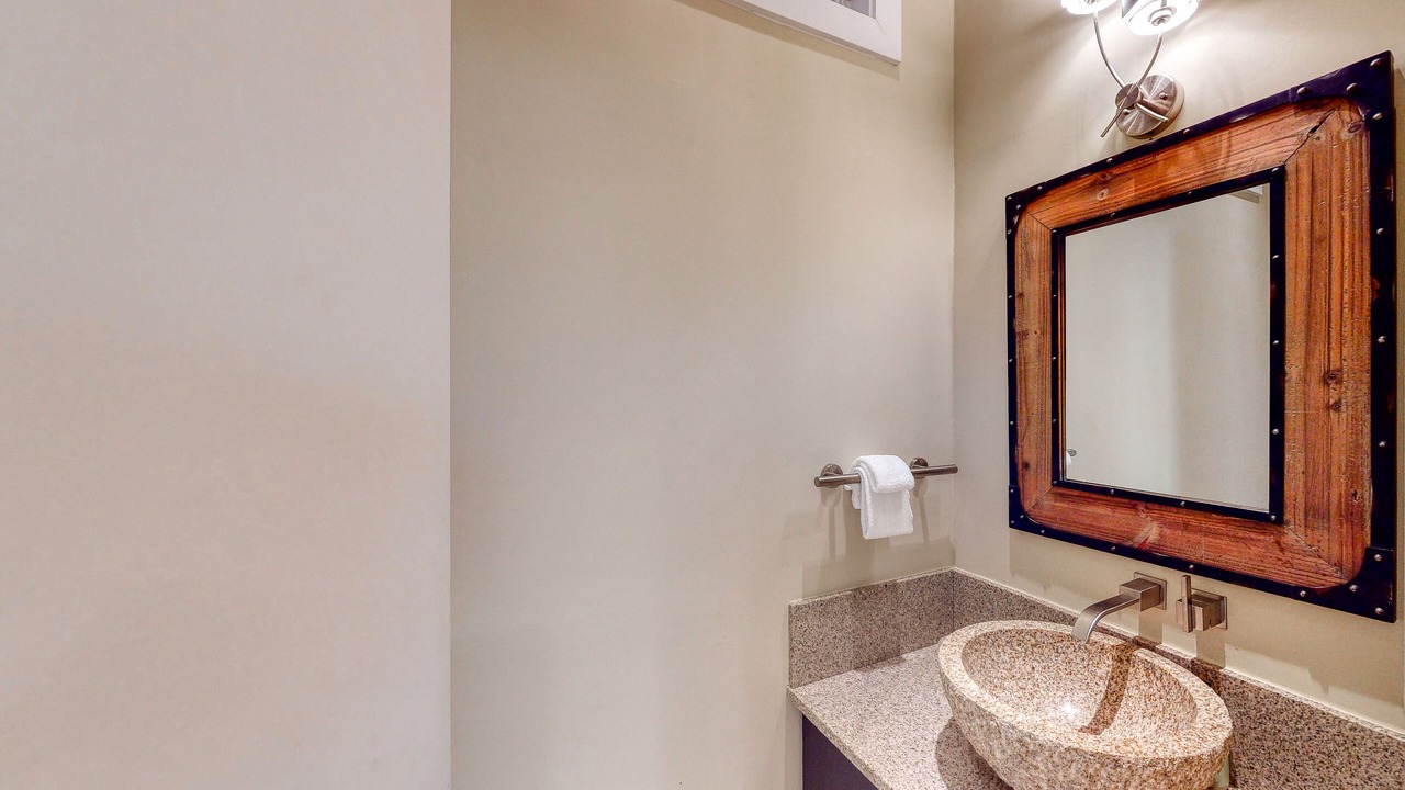 Photo of Bathroom in Warren