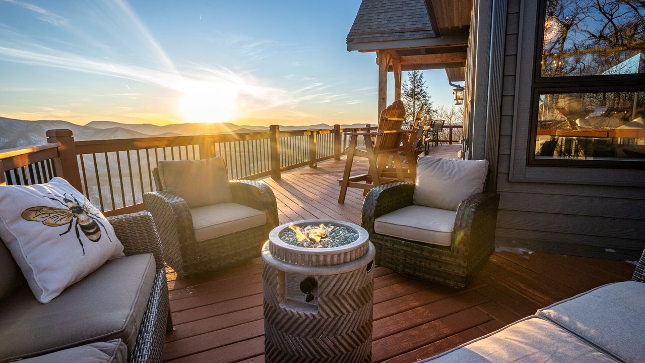 Photo of Patio Balcony in Wintergreen