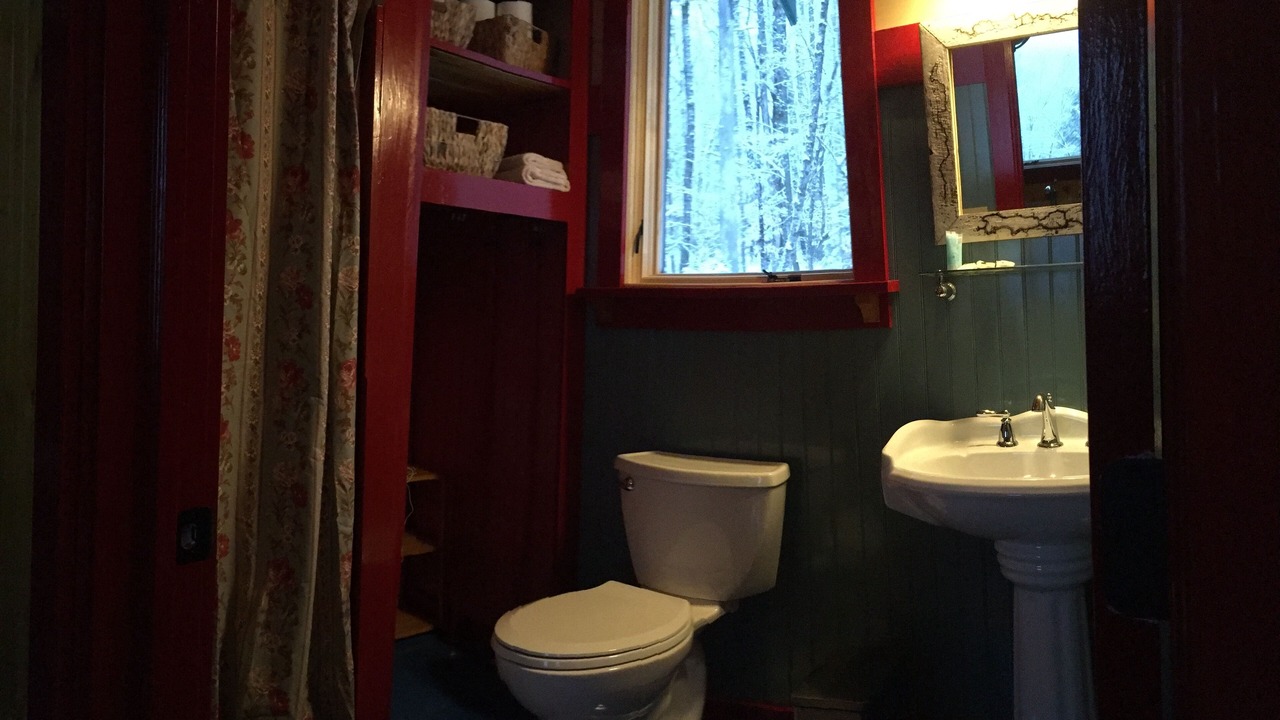 Photo of Bathroom in North River