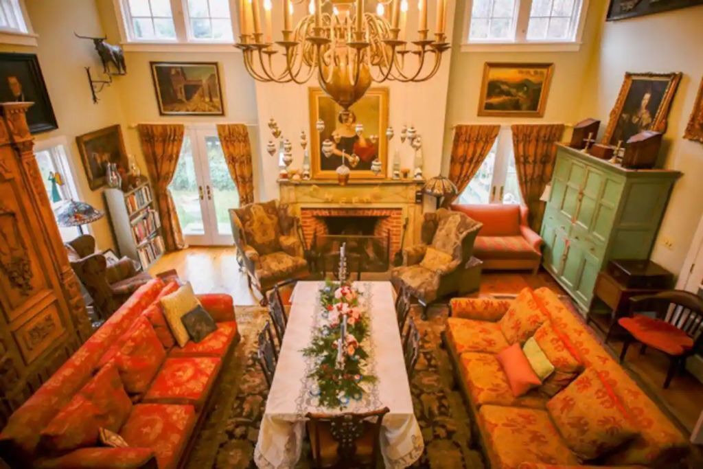 Photo of Livingroom in Brainard