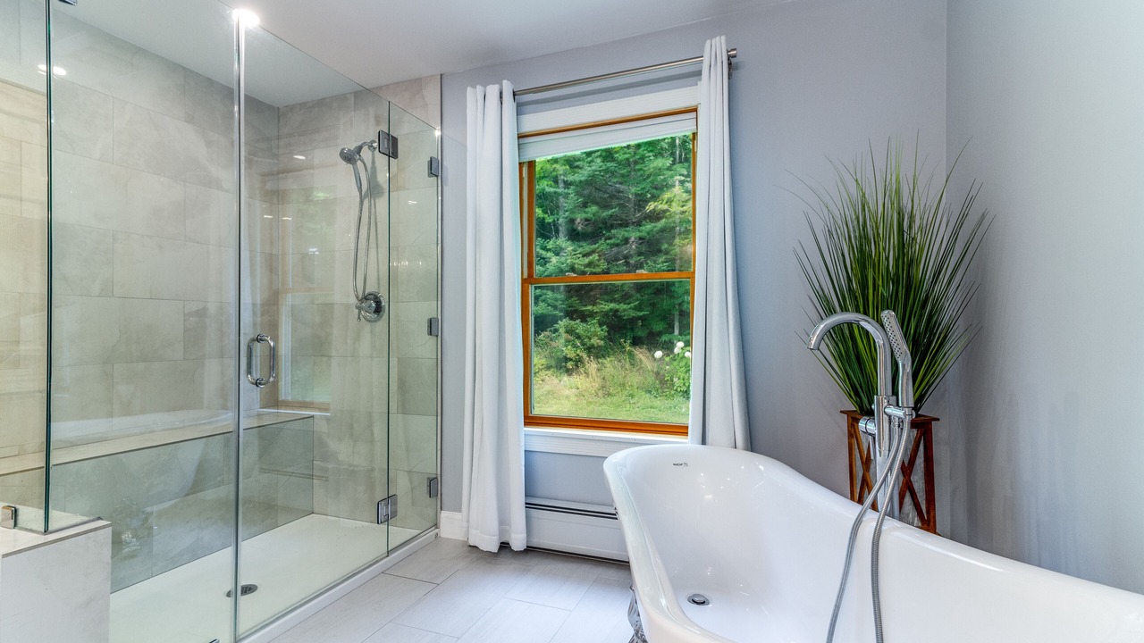 Photo of Bathroom in Londonderry