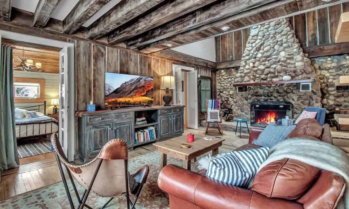 Photo of Livingroom in Great Valley
