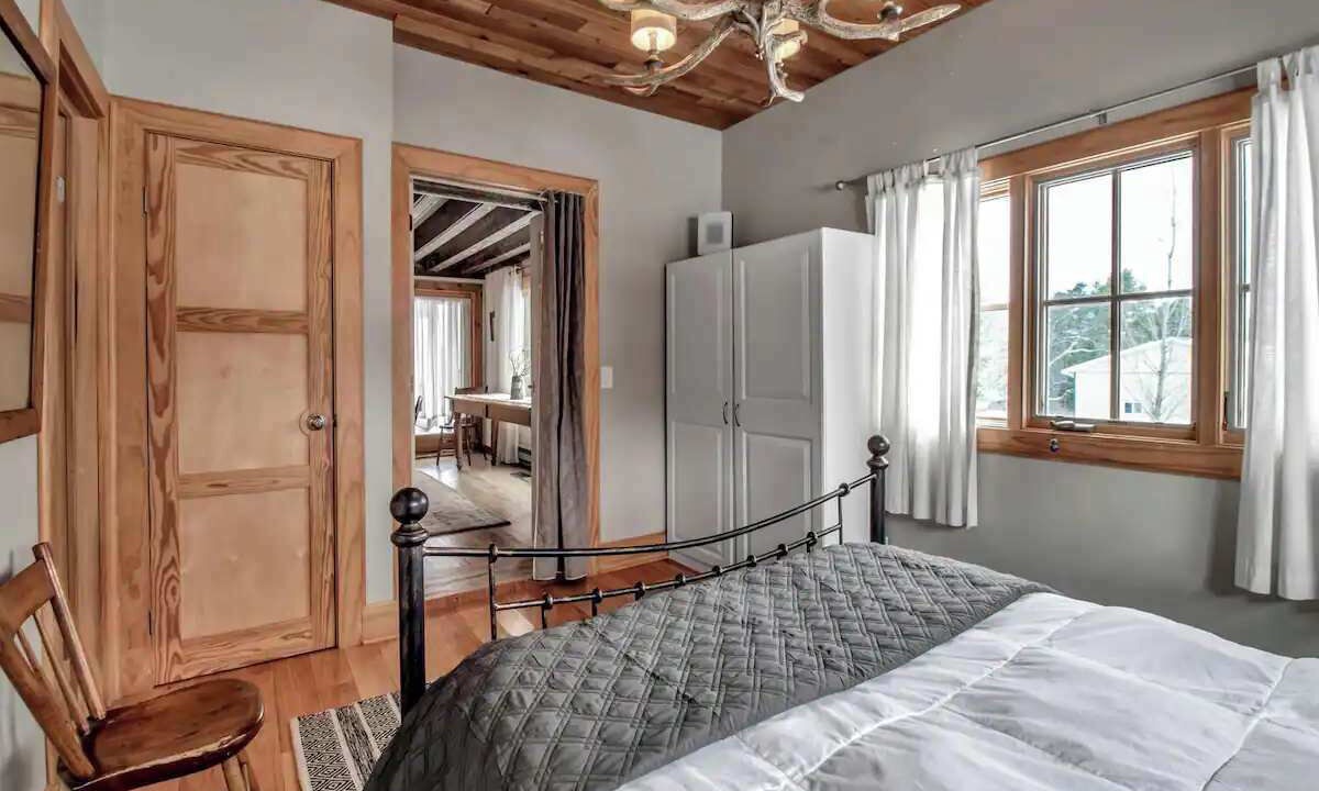 Photo of Bedroom in Great Valley