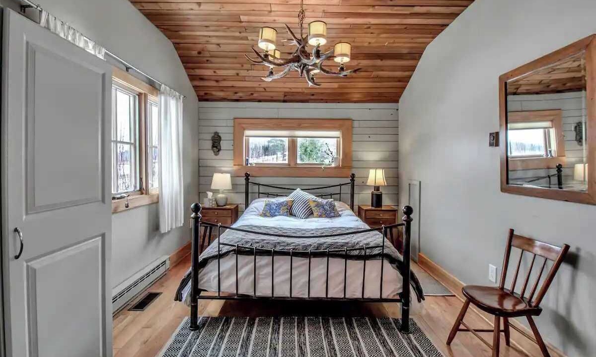 Photo of Bedroom in Great Valley