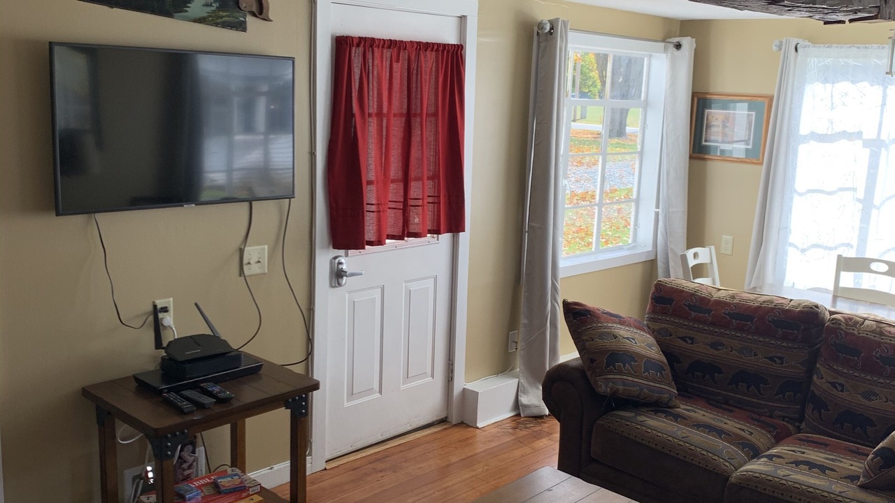 Photo of Livingroom in Poultney
