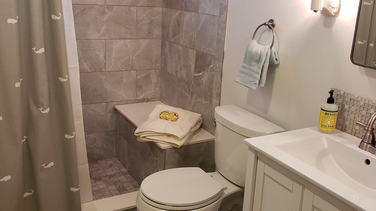 Photo of Bathroom in East Orleans