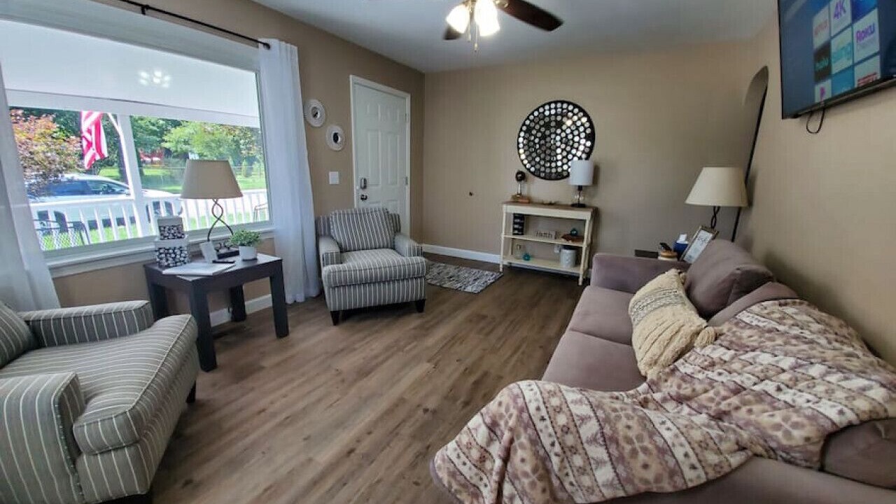 Photo of Livingroom in Trenton