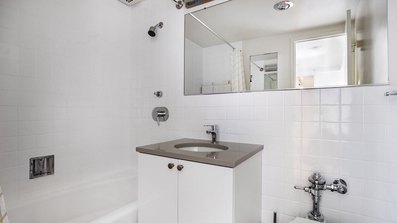 Photo of Bathroom in Prudential - St. Botolph