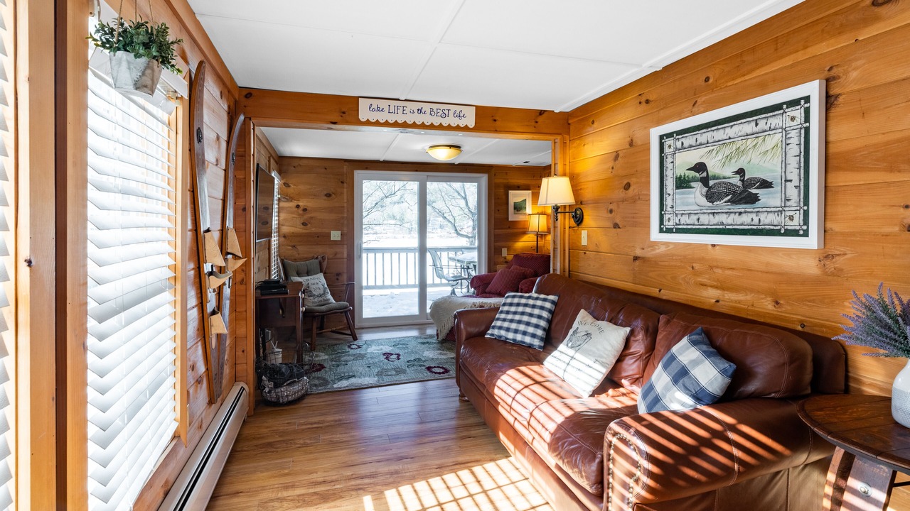 Photo of Livingroom in Poultney
