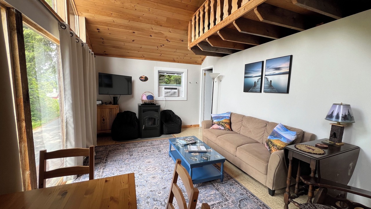 Photo of Livingroom in Town of Putnam