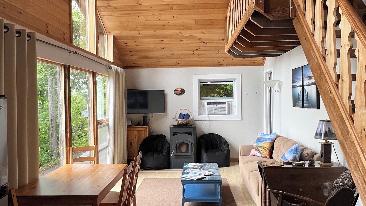 Photo of Livingroom in Town of Putnam
