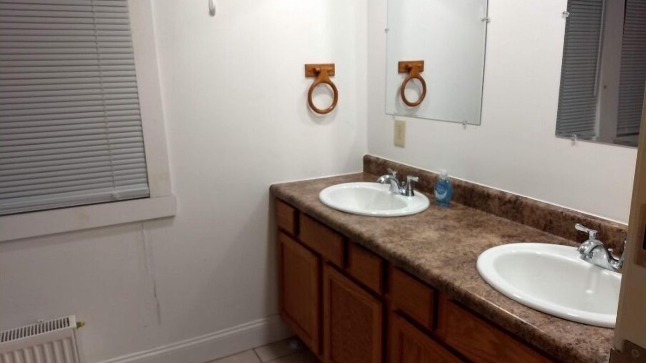 Photo of Bathroom in Williamstown