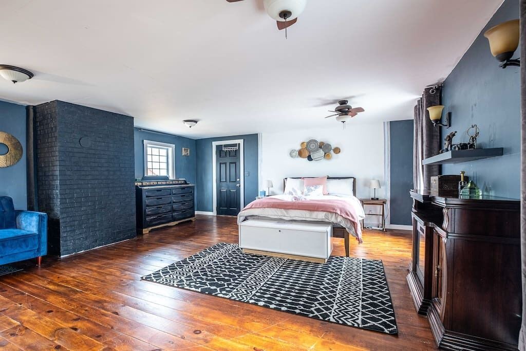 Photo of Bedroom in Warren