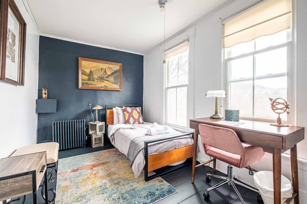 Photo of Bedroom in Warren
