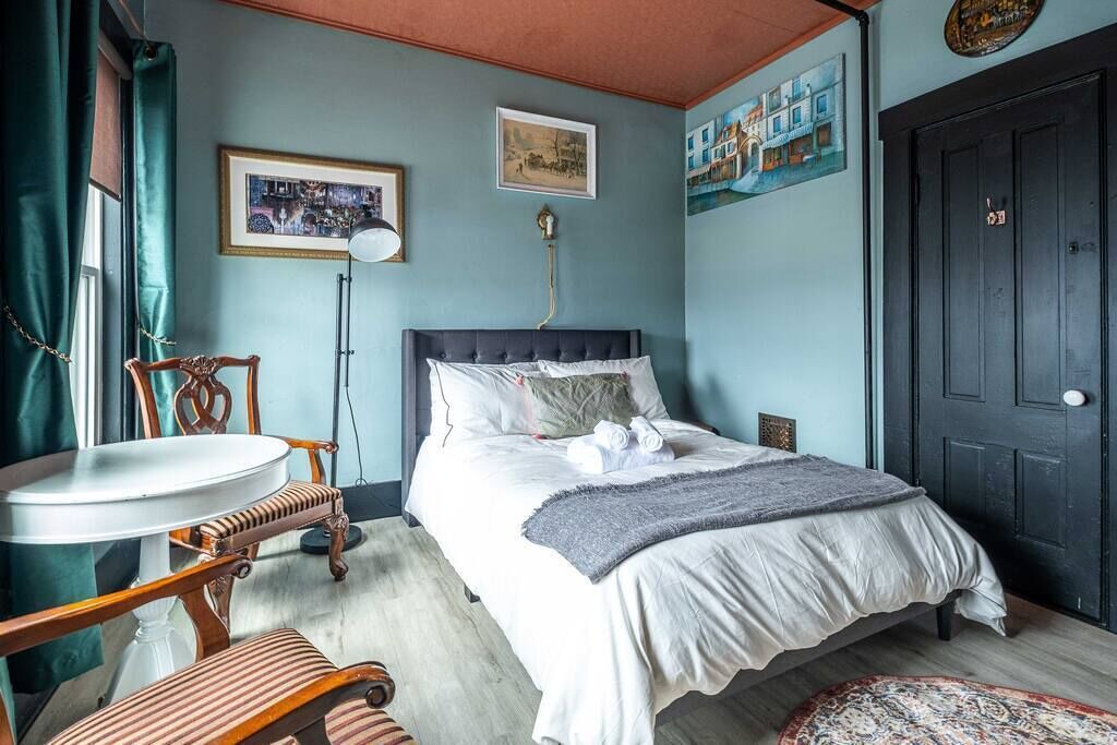 Photo of Bedroom in Warren