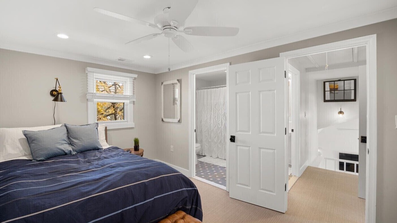 Photo of Bedroom in Lutherville Timonium