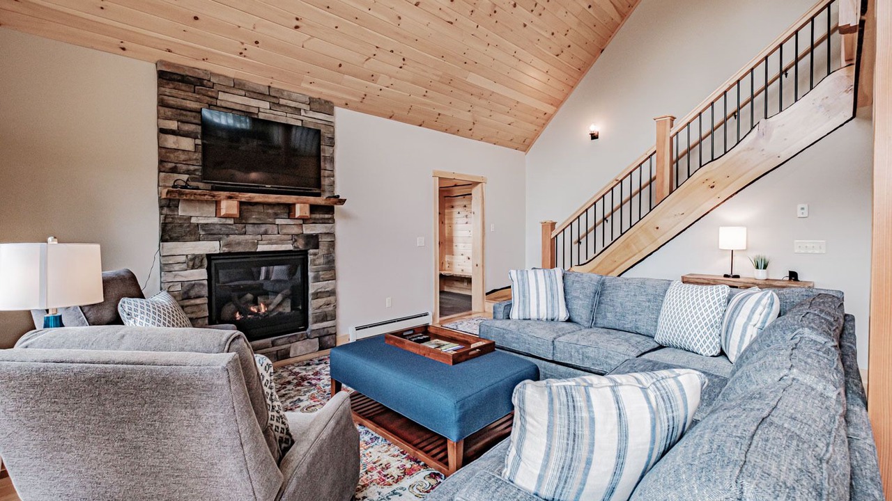 Photo of Livingroom in Bethel