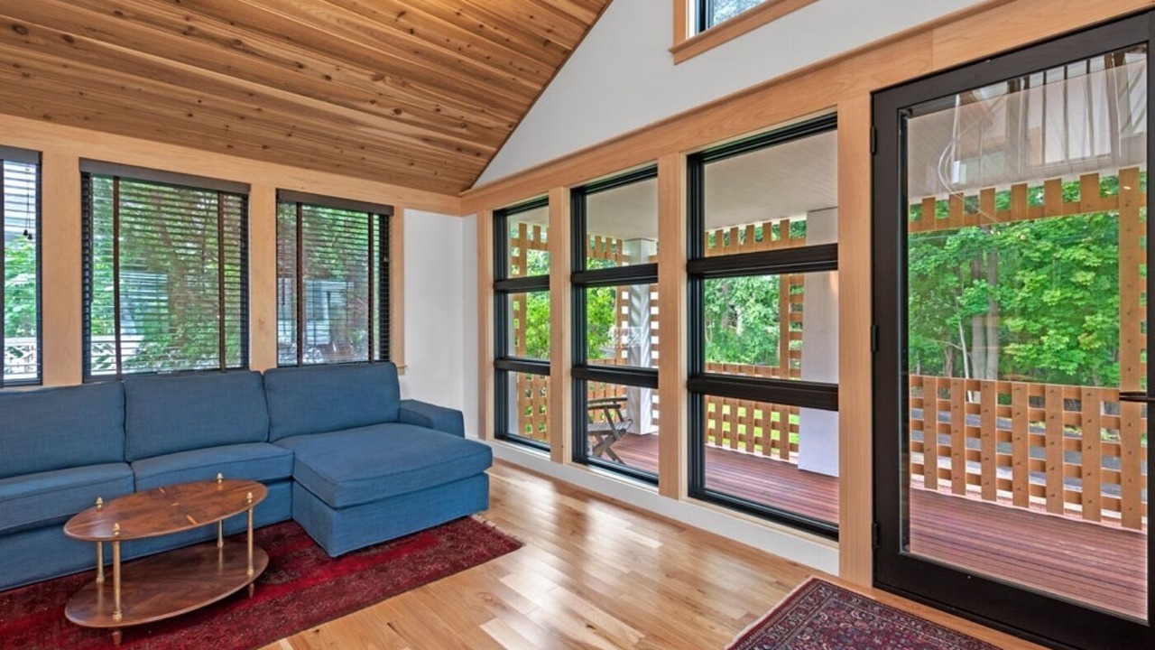 Photo of Livingroom in Marblehead