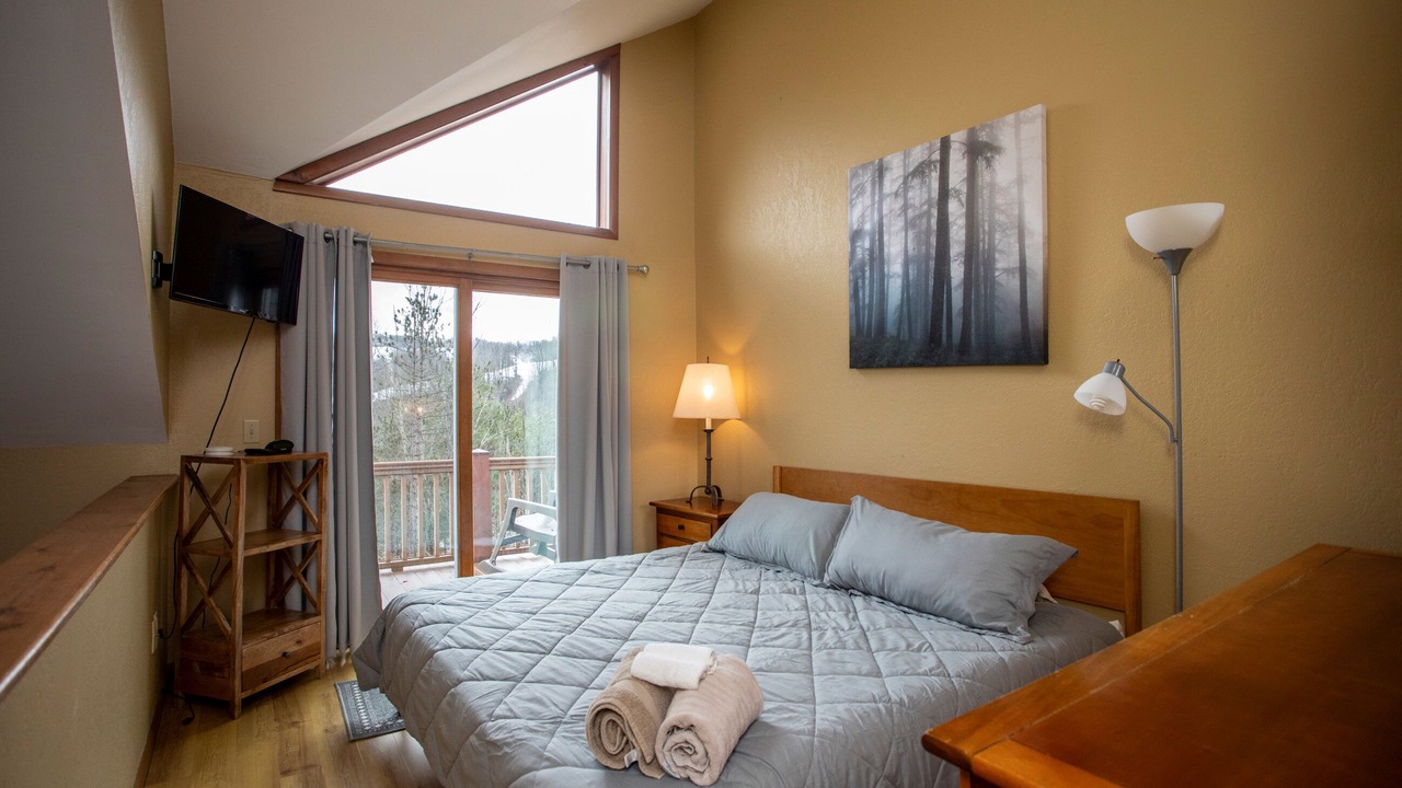 Photo of Bedroom in Ellicottville