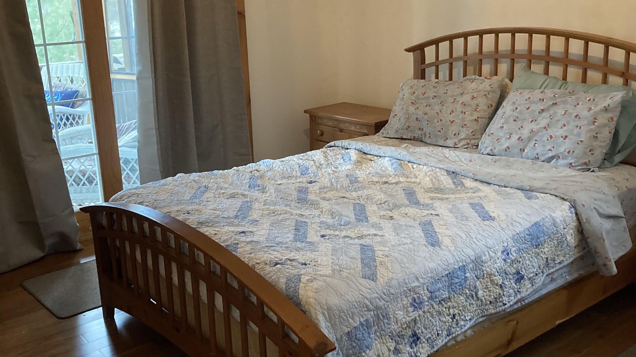 Photo of Bedroom in Huletts Landing