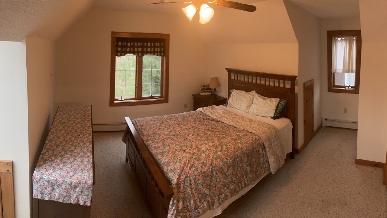 Photo of Bedroom in Huletts Landing