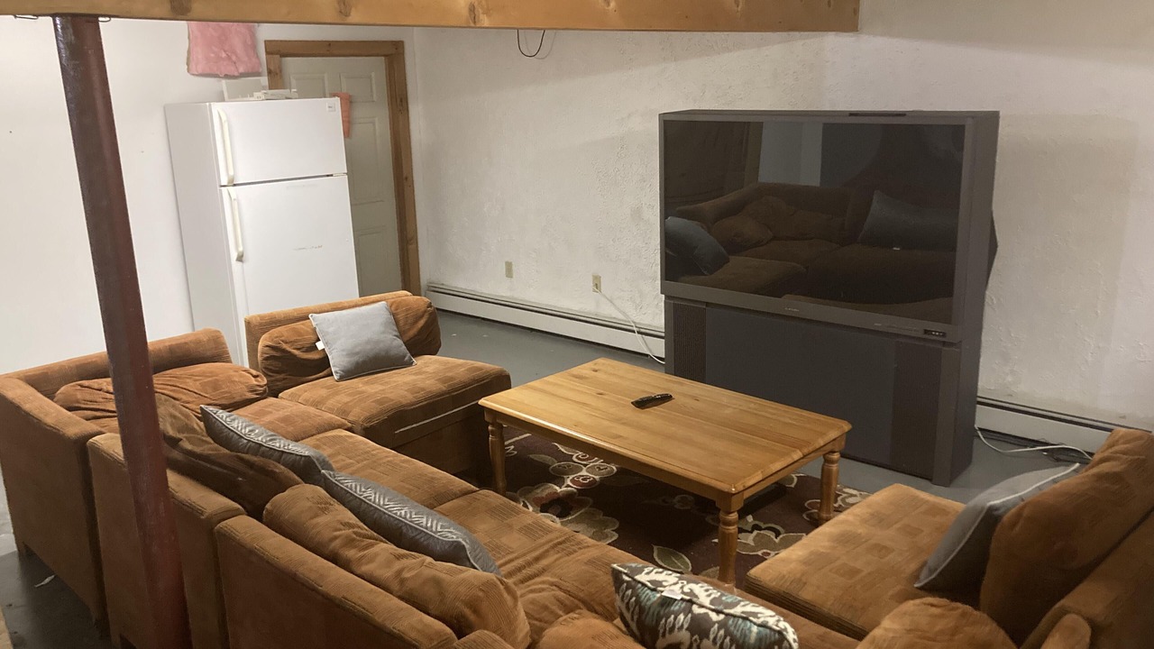 Photo of Livingroom in Huletts Landing