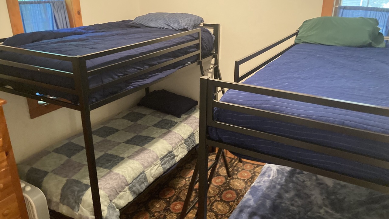 Photo of Bedroom in Huletts Landing